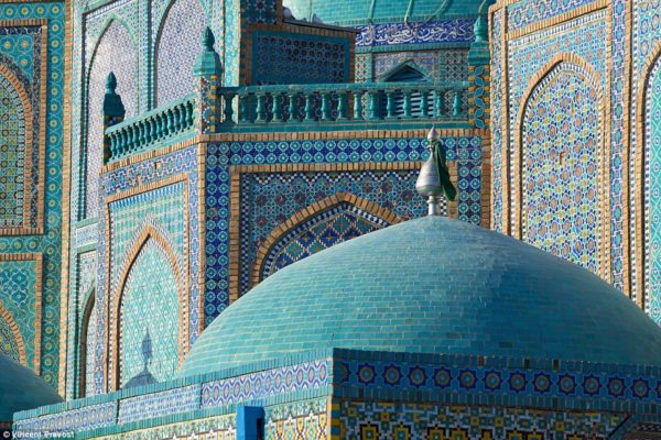 masjid gumbaj mosaic
